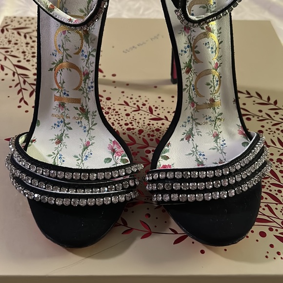 Gucci Isle Crystal Embellished Heels - Picture 5 of 11